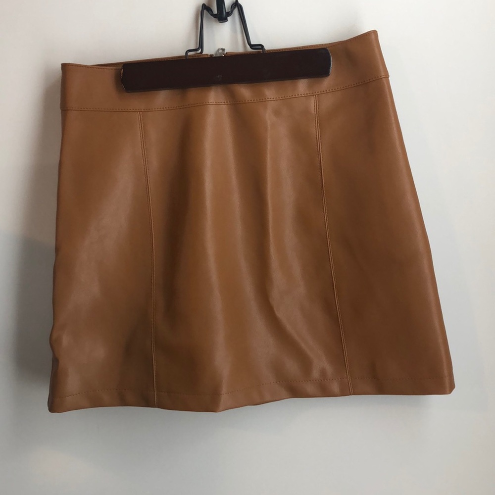 Faux leather mini skirt